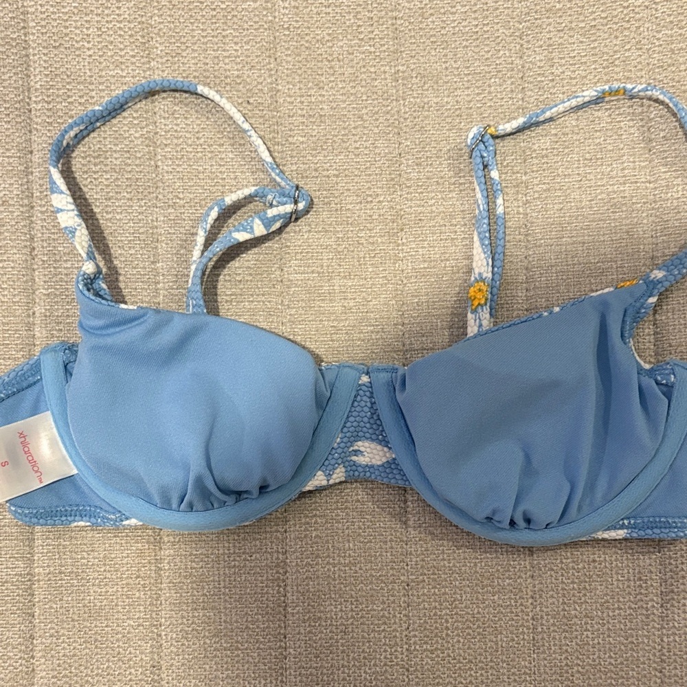 Blue Floral Bikini Top - Picture 4 of 5